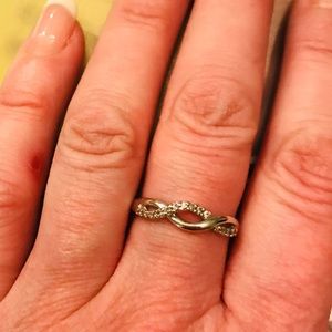 1/10 ct. Diamond Twist Band Sterling Silver